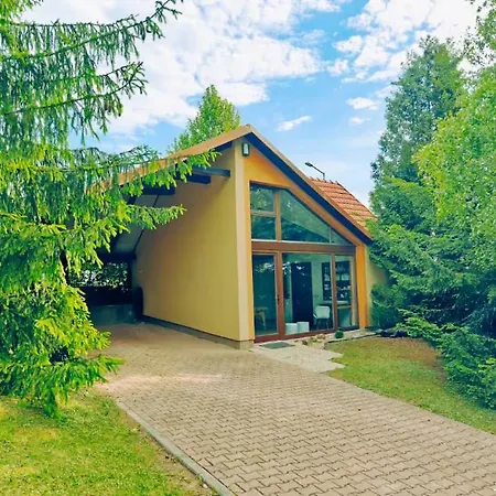 مكان تخييم Bungalovy V Prirode Ve Slavkove U Brna *